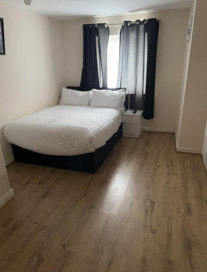 Spacious 2-Bed Apartment In Abbey Wood, Greenwich Exterior photo